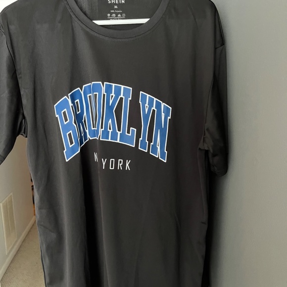 5 SHEIN t shirts - Picture 8 of 9